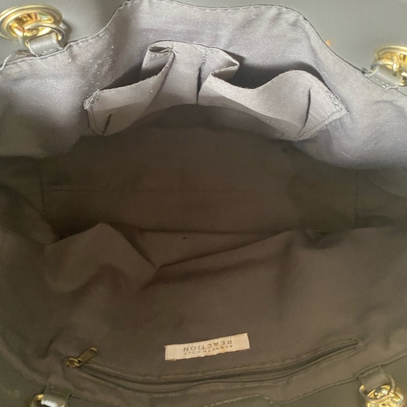 Kenneth Cole Reaction Tote (Gray) w/Gold Hardware. - Picture 9 of 12